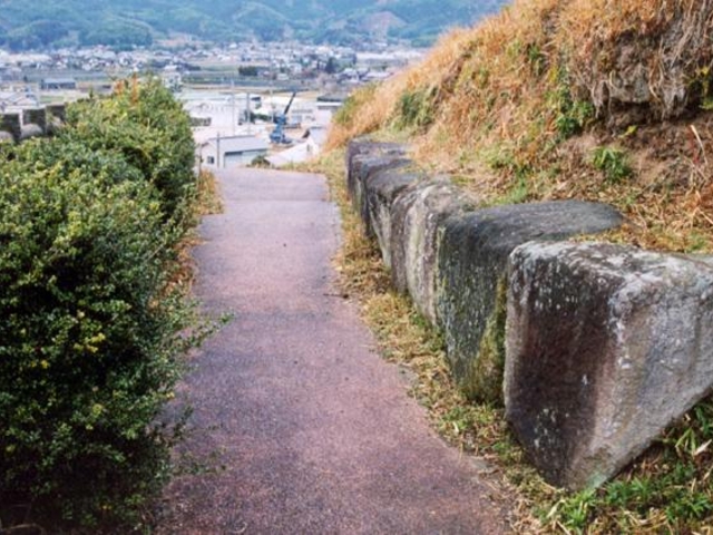 杷木神篭石の写真1