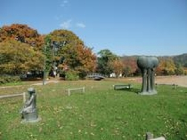洞爺湖周辺には「とうや湖ぐるっと彫刻公園」の彫刻があちこちに並んでいます。_洞爺小公園・洞爺中央公園