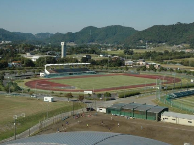 鴨川市総合運動施設 陸上競技場_鴨川市総合運動施設