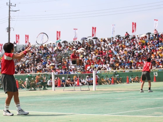 各ホテルテニスコートの写真1