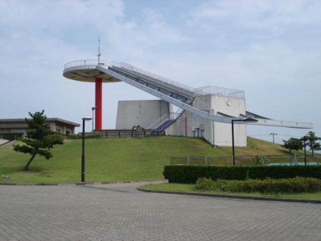 360度の眺望が楽しめる大展望台_内灘町総合公園