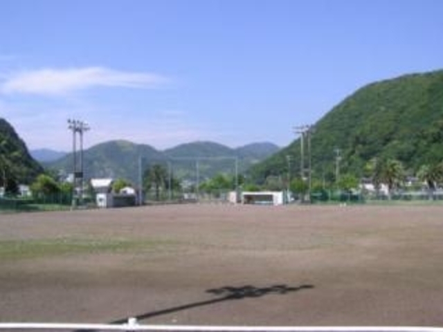 松崎町営野球場の写真1