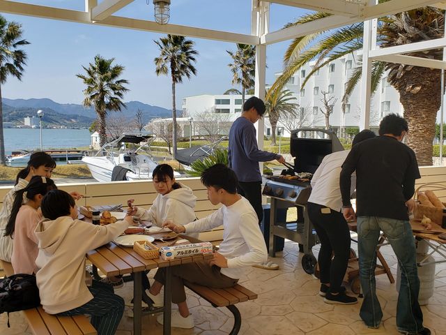 BBQ会場は屋根付きでロケーション抜群!_東急リゾートタウン浜名湖