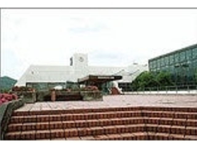 姫路市立総合スポーツ会館の写真1