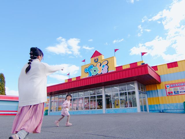 いっぱい遊んだらトイズスタジアムでお買い物_東条湖おもちゃ王国