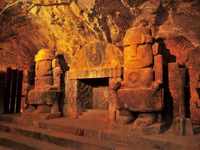 霧の神殿_冒険テーマパーク 地底王国 美川ムーバレー