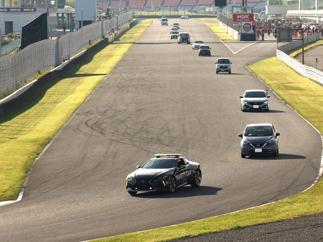 セーフティーカー先導でサーキットを愛車で走れる「体験走行」_オートポリス