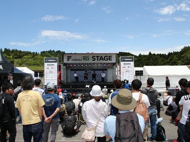 レース・イベントの際にはイベント広場でステージイベントがあります_オートポリス