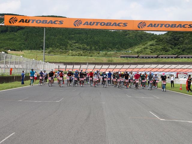 【ママチャリワールドグランプリ】バイクや車がなくても、ママチャリでレースしよう!_オートポリス