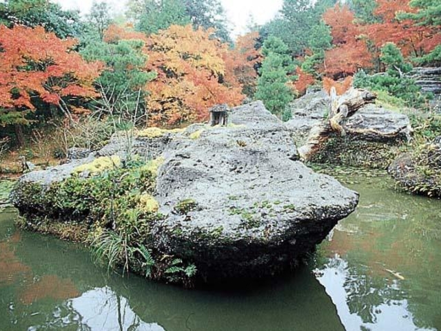 浪形岩の写真1