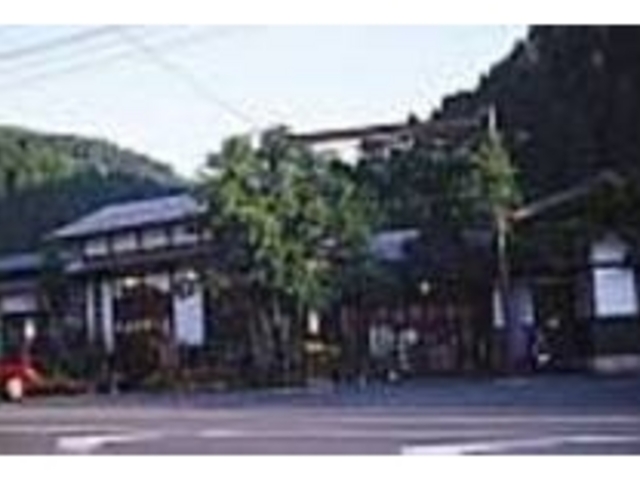 建物左は道元禅師の資料を展示した古跡館_古跡館りうぜん