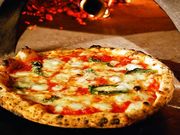 トラットリア ナプレ 南青山本店の写真1