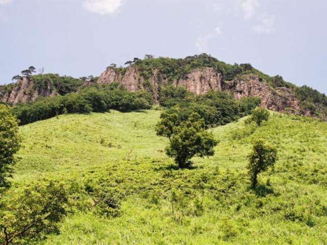 船上山屏風岩の写真1