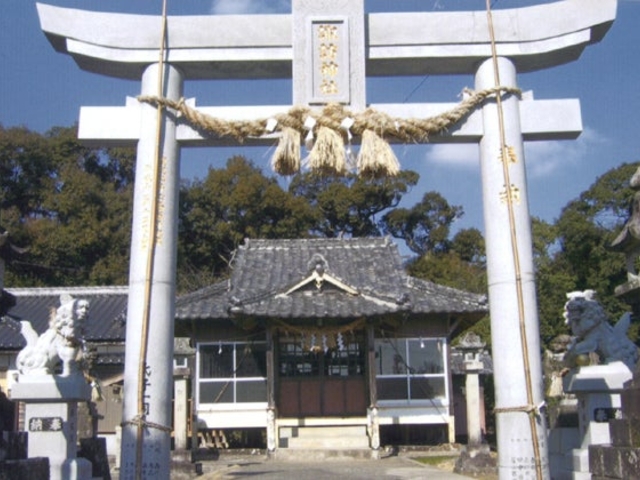 棚底諏訪神社の写真1
