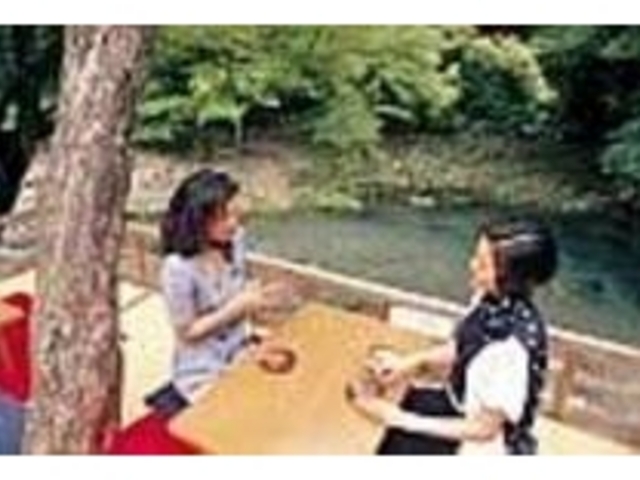 バス待ちの時間におソバでもいかが?_とがの茶屋