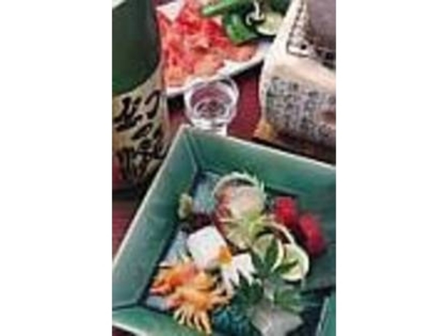 お造り盛合せ1500円〜(税別)は美味_おいしんぼ ぽっぽ亭