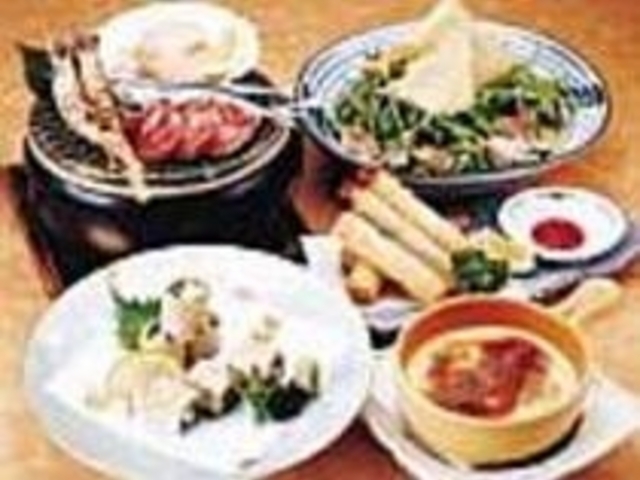 炭火あぶり焼と自慢の一品料理、デザート_炭火市場