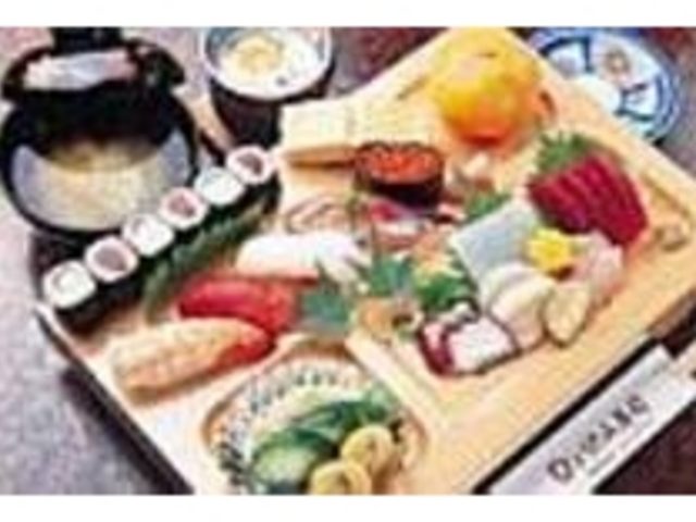 ネタと赤酢でしめたシャリのバランスが最高_ひょうたん寿司
