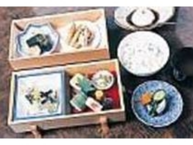 巧みな細工も目に楽しい『松花堂膳』_味菜