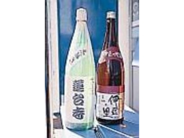 伊豆の地酒は刺身ととてもよく合う_原田酒店