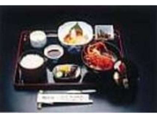 伊勢海老が1匹まるごと!伊勢エビ味噌汁膳_膳処 海苑