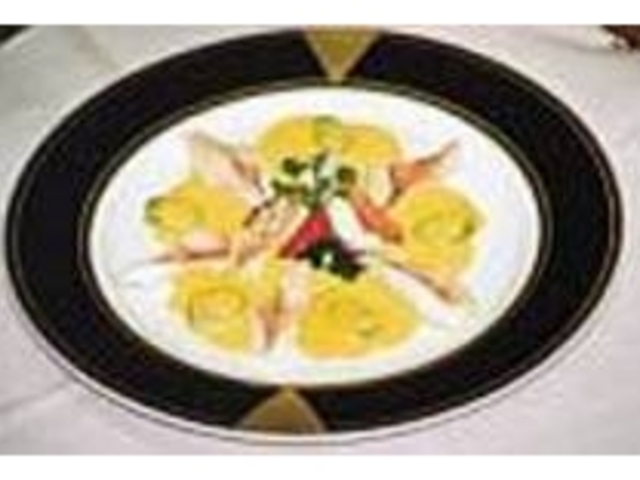 ヒメジのヴァプールサフランソース(一例)_フランス料理 ポワソニエ