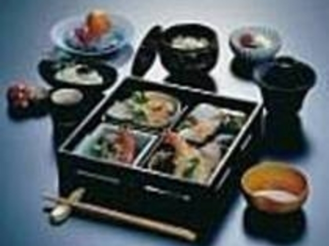 繊細で美しい盛りつけにも、濃やかな心遣い_茶寮 有喜多