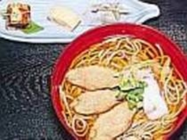コシが強くておいしい山臥そば1600円_山臥