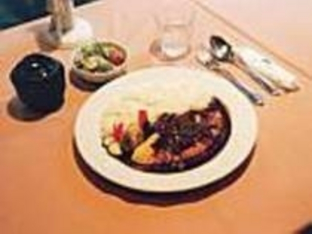 とろけるような半熟のオムレツが美味_KITCHEN St.john'S Wood