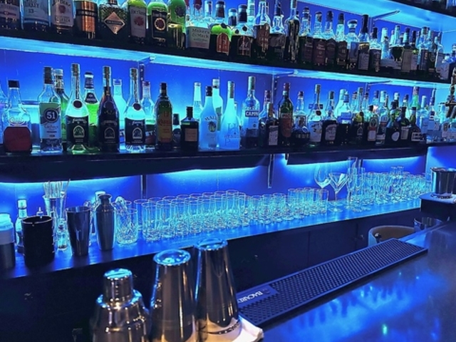 バー レジェンド Bar Legendの写真1