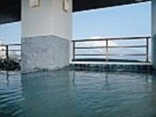 羊蹄山やニセコ連峰を望む大浴場。絶好のロケーション。_湯元ニセコプリンスホテル ひらふ亭