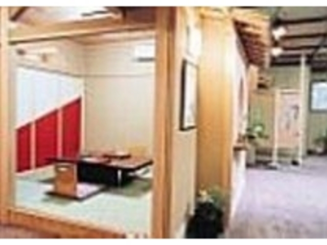 お食事をいただく個室。館内にはおもてなしの心が沢山_万葉茶寮 みさか