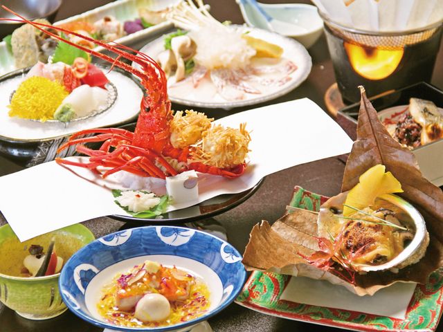 四季を感じさせる懐石料理を是非。_下田ビューホテル