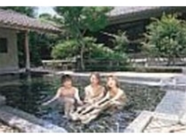 露天大浴場「山頭火」。自然の中でラジウム泉をどうぞ_川棚グランドホテル お多福