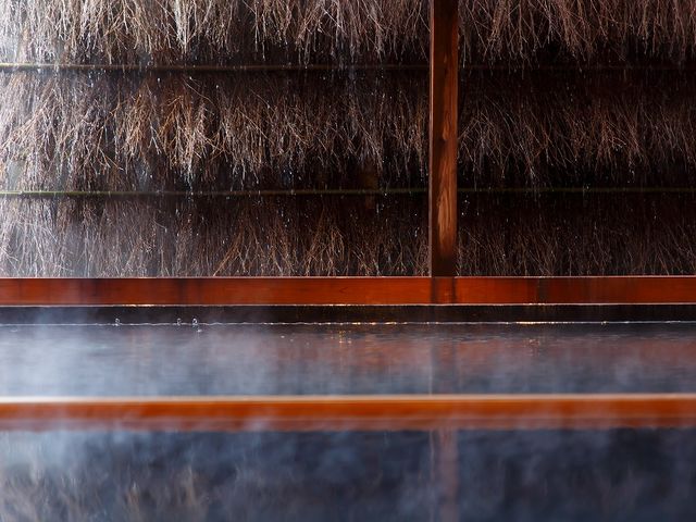 源泉かけ流しの温泉をお楽しみください_小浜温泉 伊勢屋 日帰り温泉 茂吉の湯