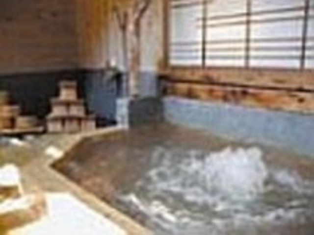 野趣満天の露天風呂_妙見田中会館