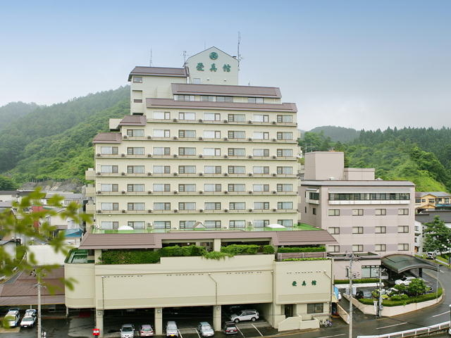 外観全景_愛真館