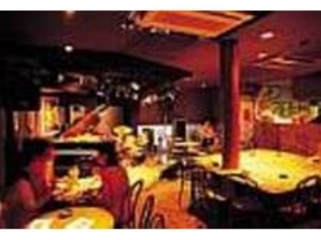 客席の目の前で演奏するため臨場感は抜群!_jazz inn LOVELY