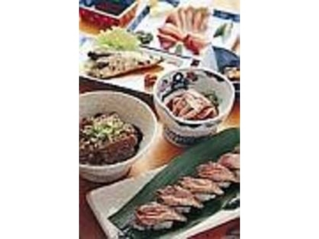 たたきのにぎり寿司など多彩なカツオ料理_土佐料理 たたき亭