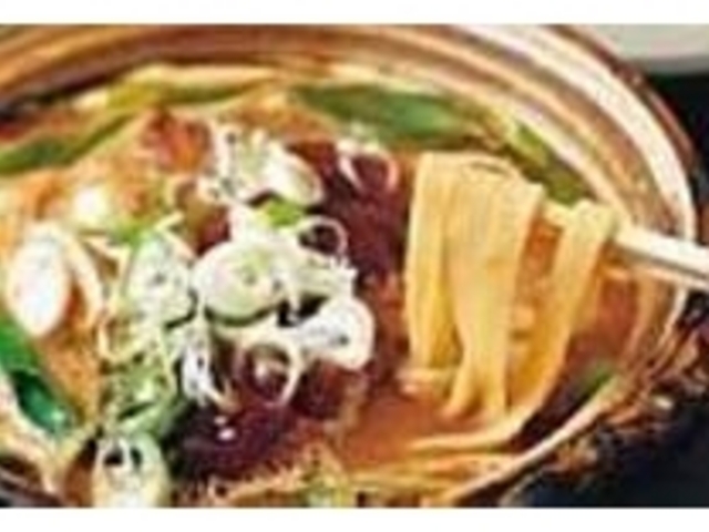 大満足の『味噌煮込み定食』が人気_エスカ やぶ福