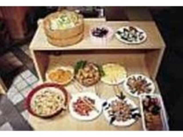 地元の素材で作るバイキングメニュー_どんこ亭