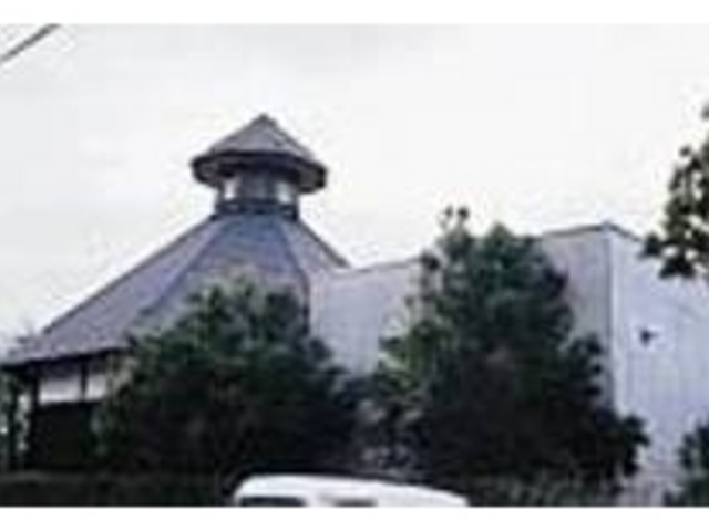 八角形のメインホールが目立つ建物だ_余目町絵画収蔵館
