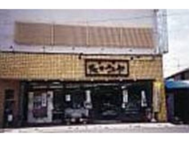 お菓子の種類も豊富で見てるだけでも楽しい_たこうや本店