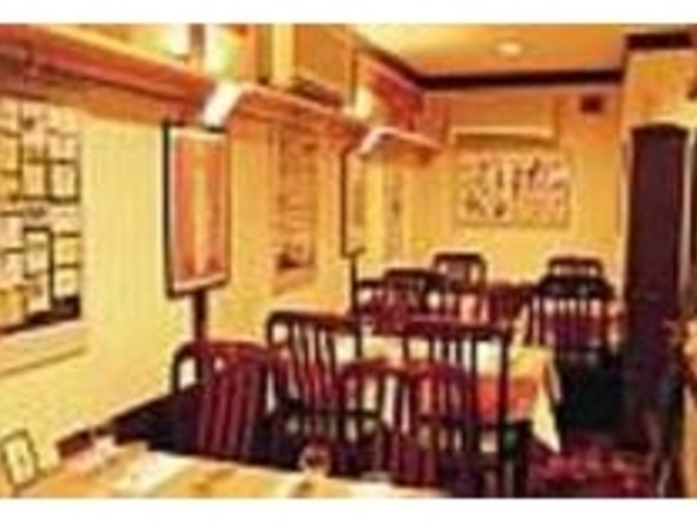 オーナーの配慮の行き届いたなごやかな店内_Le Menage