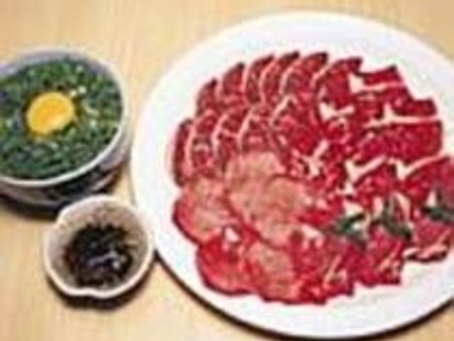 ジューシーな肉と名物『ネギめし』コンビ_楽
