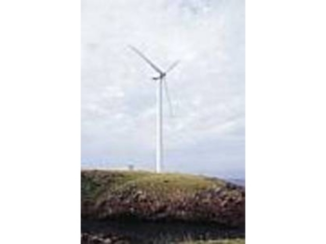 近くに2001年誕生した風力発電所がある_平原草原