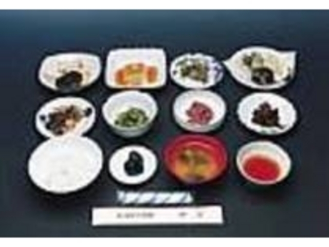 2625円の御膳※季節により内容は異なる_斎館