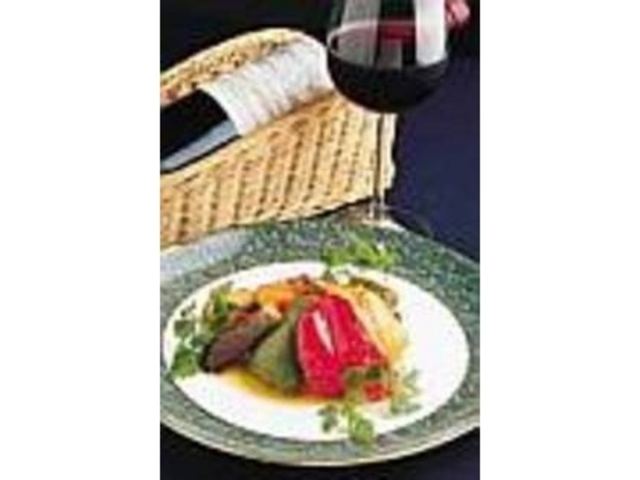 『南仏風野菜の煮込み』などの定番と創作_葡萄畑 Hanohano Aloha Dining