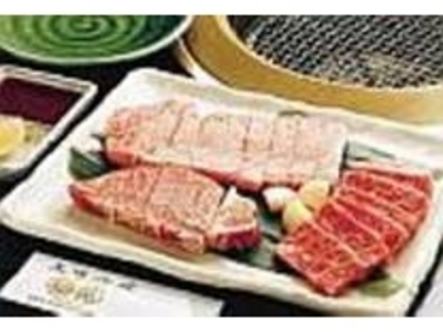 旨みと甘み抜群『特選牛盛り合わせ』_和牛焼肉 秘苑