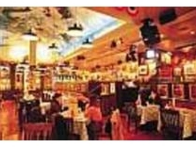 「ロックの博物館」とさえ呼ばれる店内_Hard Rock CAFE